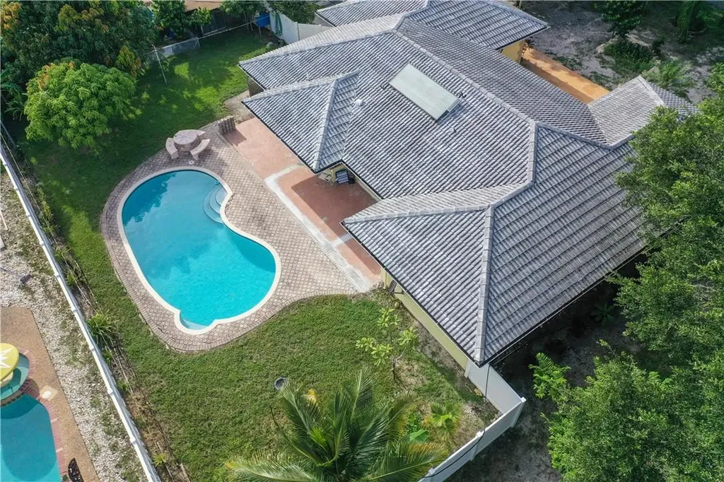 8206 NW 36th Court Coral Springs FL 33065