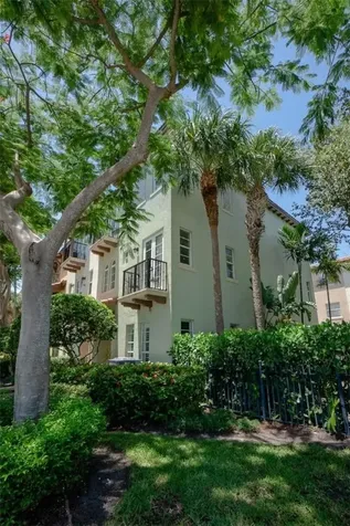 16 Via Floresta Drive Boca Raton FL 33487