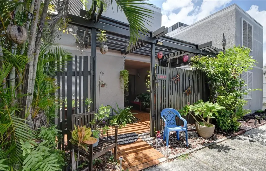 1508 NW 113th Way Pembroke Pines FL 33026
