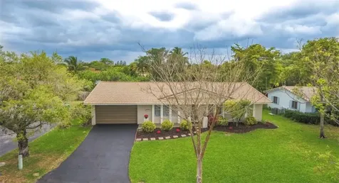 7511 NW 40th Place Coral Springs FL 33065