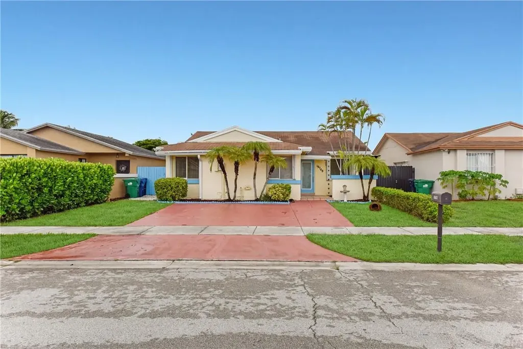 19768 SW 124th Avenue Miami FL 33177