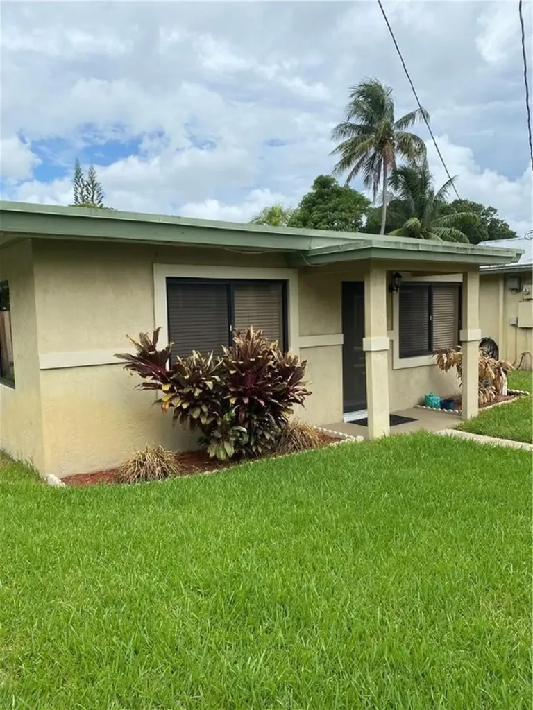 54 NE 25th Street Wilton Manors FL 33305