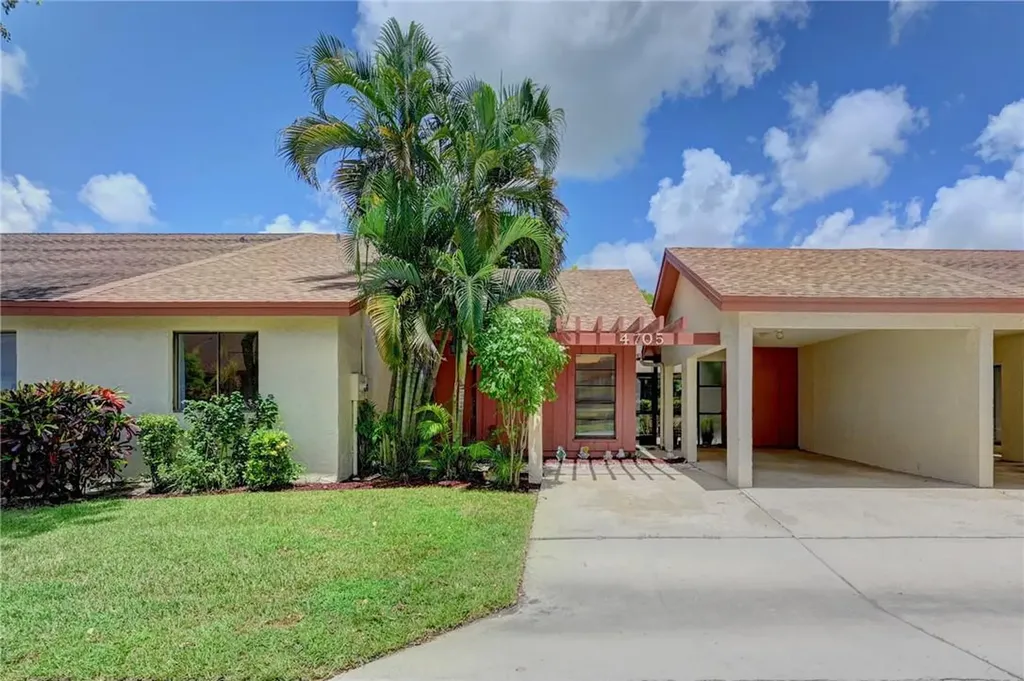 4705 Satinwood Trail Coconut Creek FL 33063