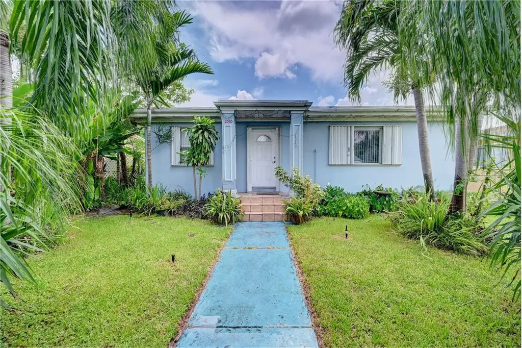 2510 Wilson Street Hollywood FL 33020