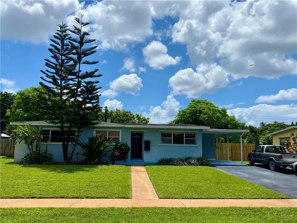 6814 NW 13th Street Plantation FL 33313