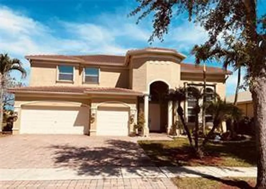 2211 SW 129th Avenue Miramar FL 33027