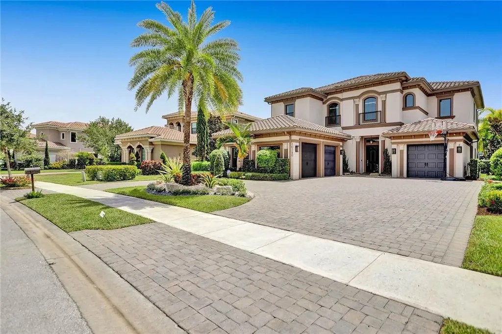 10180 Sweet Bay Court Parkland FL 33076