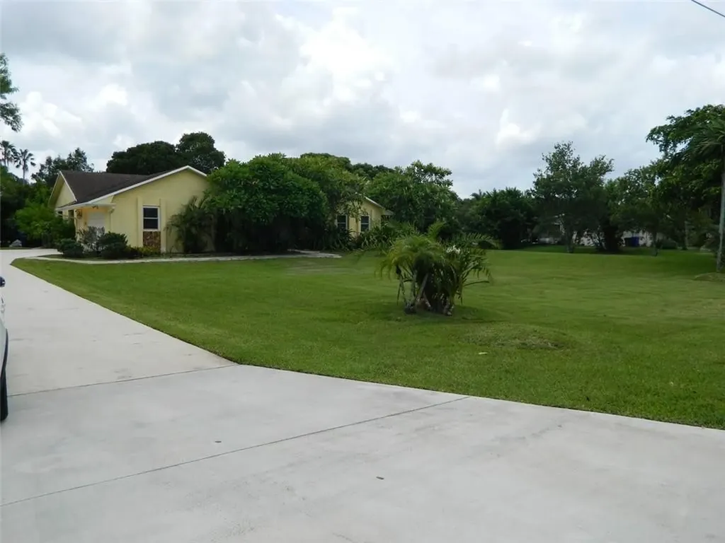 5621 SW 162nd Avenue Southwest Ranches FL 33331