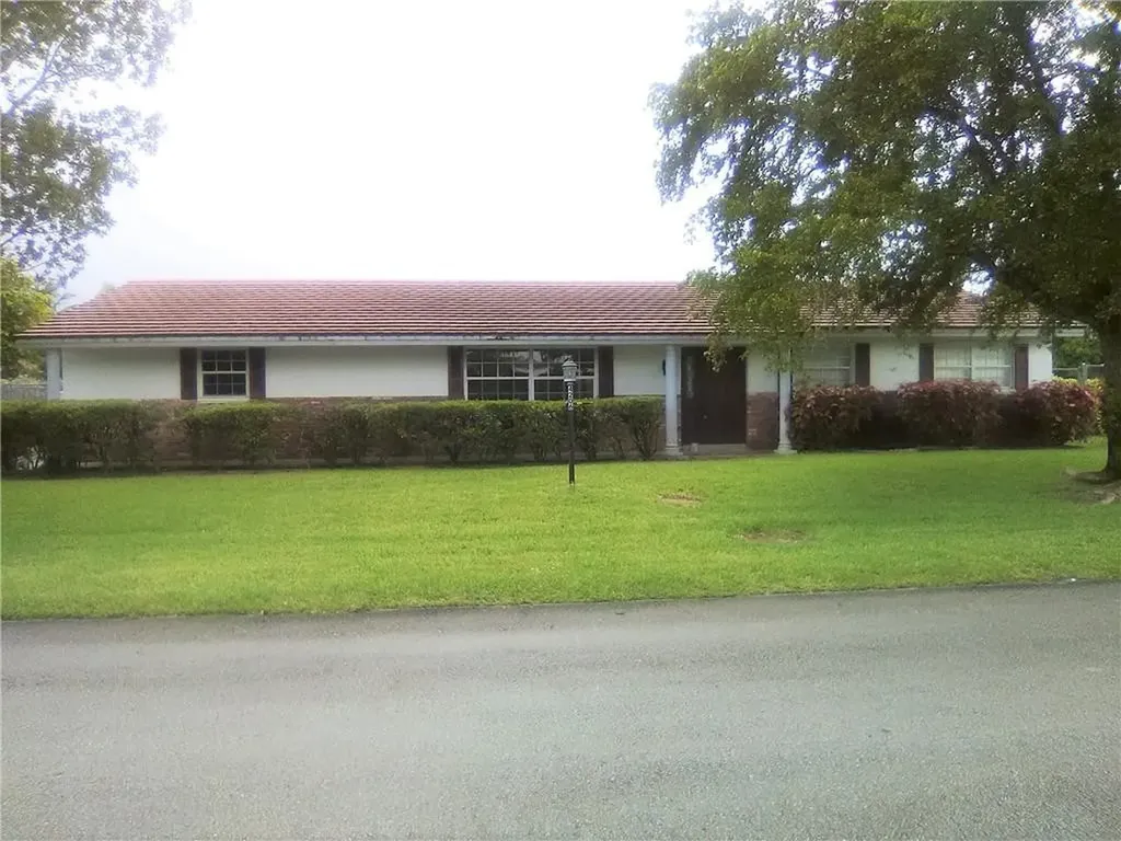 4206 NW 76th Avenue Coral Springs FL 33065