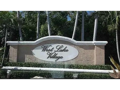 1095 Oysterwood Street Hollywood FL 33019