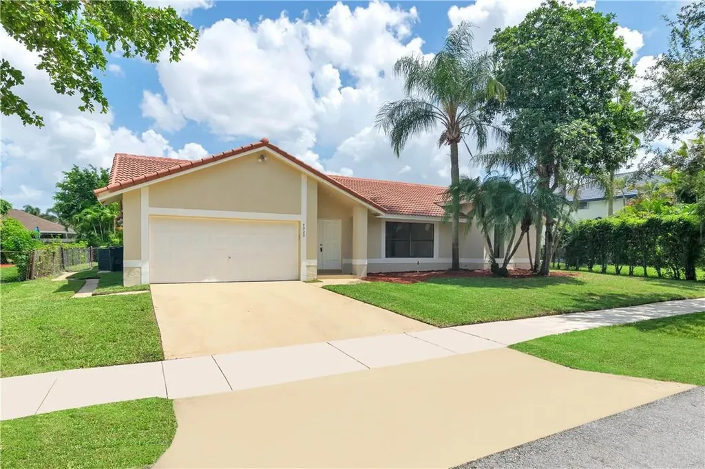 4920 NW 48th Avenue Coconut Creek FL 33073