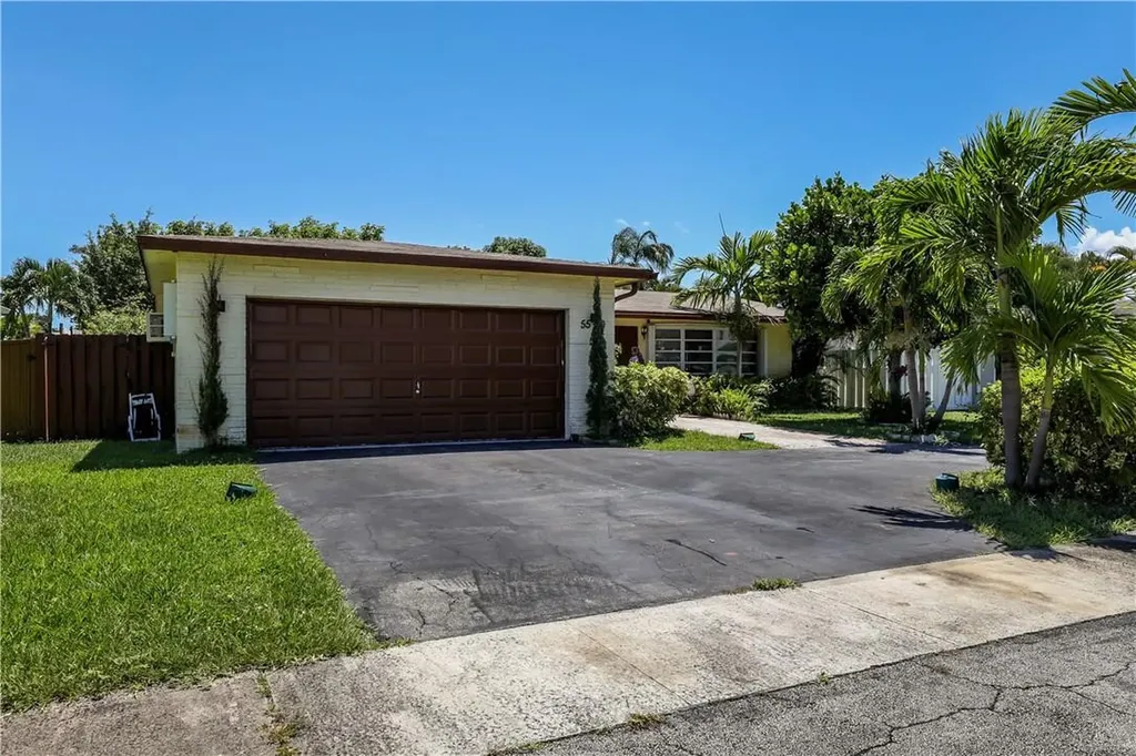 5500 Mckinley Street Hollywood FL 33021