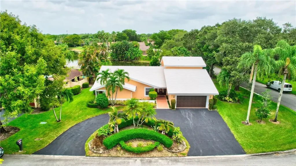 1105 NW 114th Avenue Coral Springs FL 33071