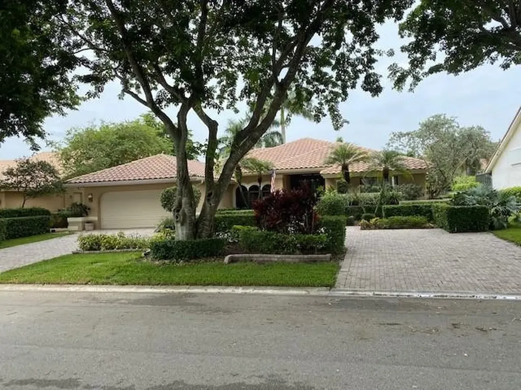 2000 Classic Drive Coral Springs FL 33071