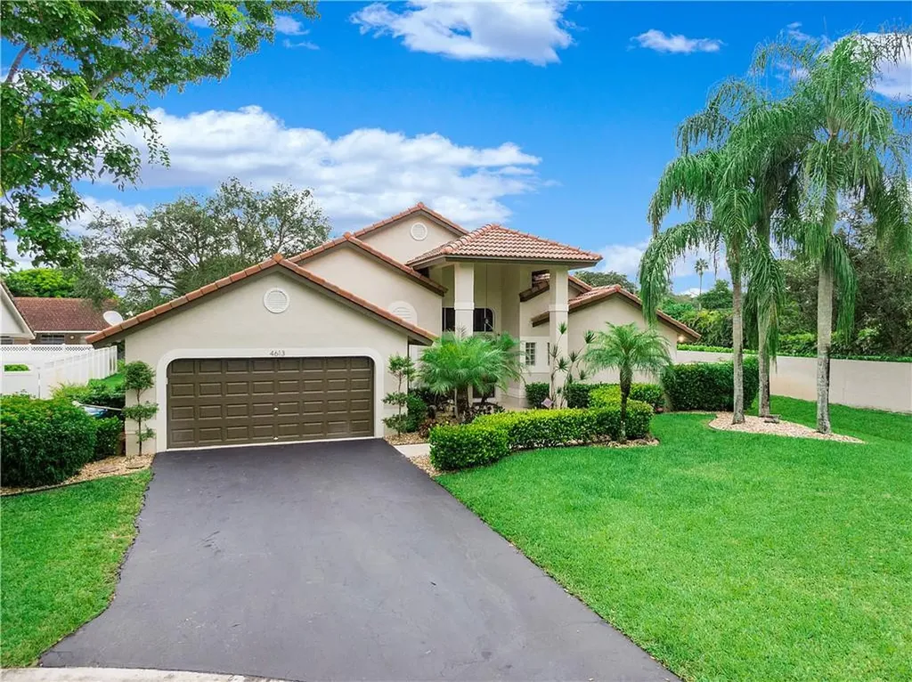 4613 NW 100th Terrace Coral Springs FL 33076