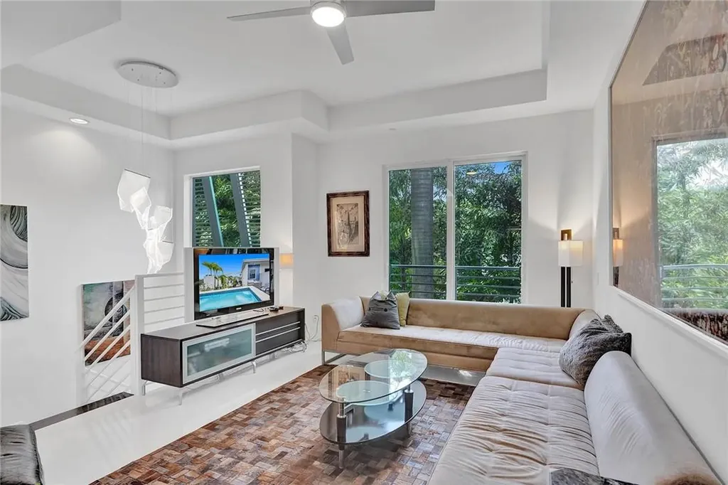 815 SE 12th Court Fort Lauderdale FL 33316