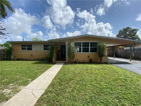 6856 NW 15th Street Plantation FL 33313