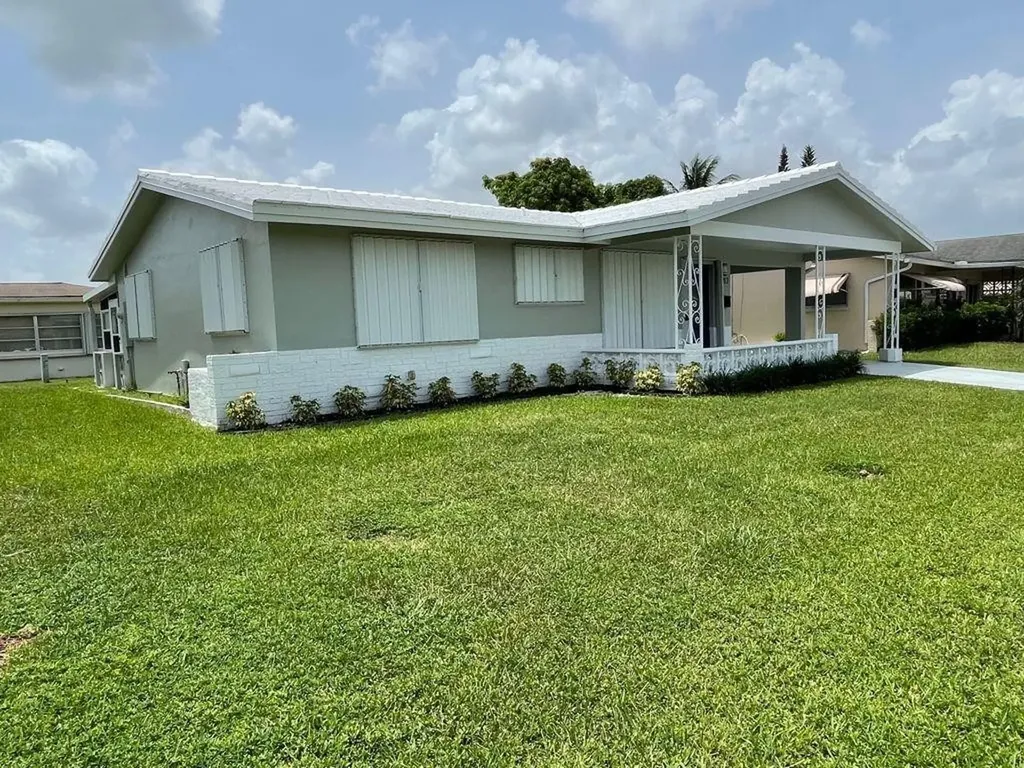 4912 NW 55th Court Tamarac FL 33319