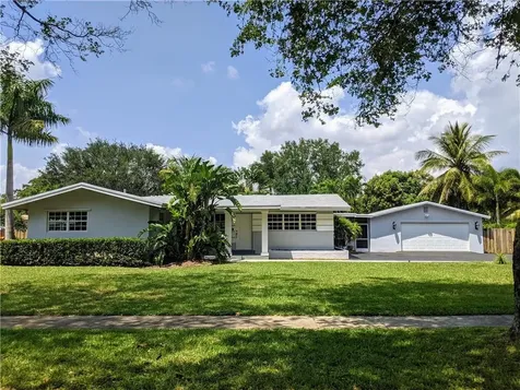 725 Garden Court Plantation FL 33317