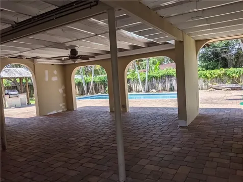 725 Garden Court Plantation FL 33317