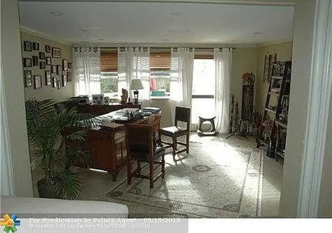 725 Garden Court Plantation FL 33317