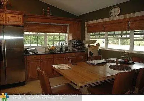 725 Garden Court Plantation FL 33317