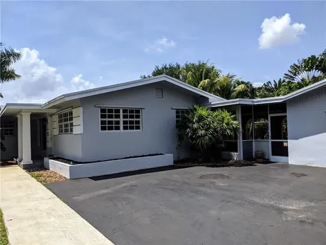 725 Garden Court Plantation FL 33317
