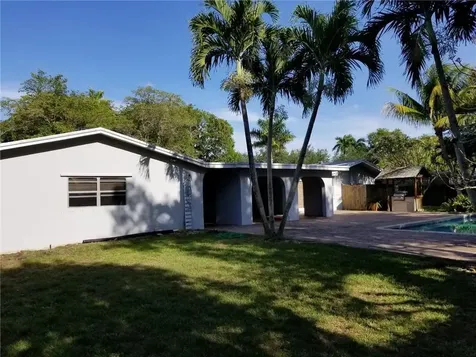 725 Garden Court Plantation FL 33317