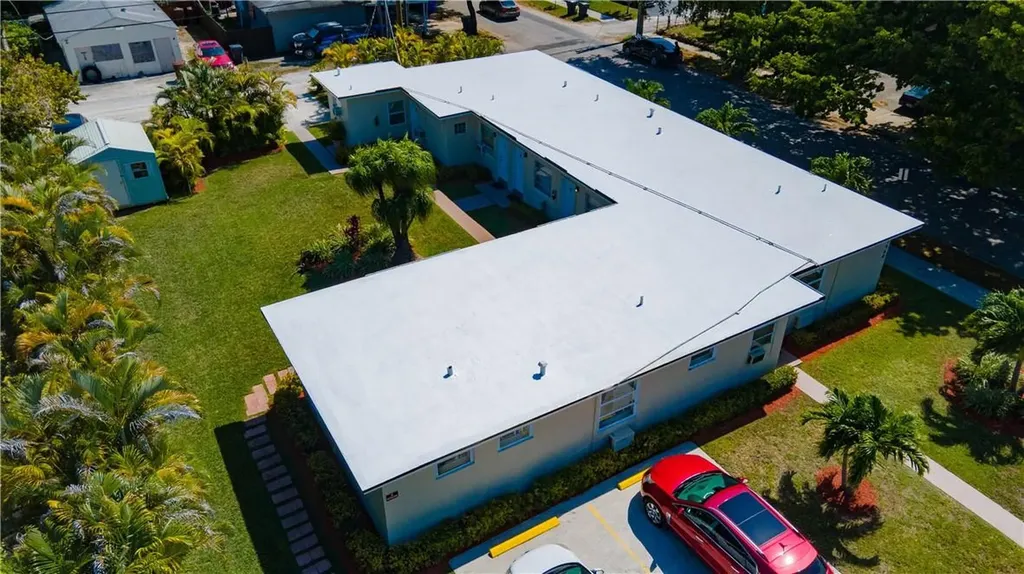 1960 Rodman Street Hollywood FL 33020