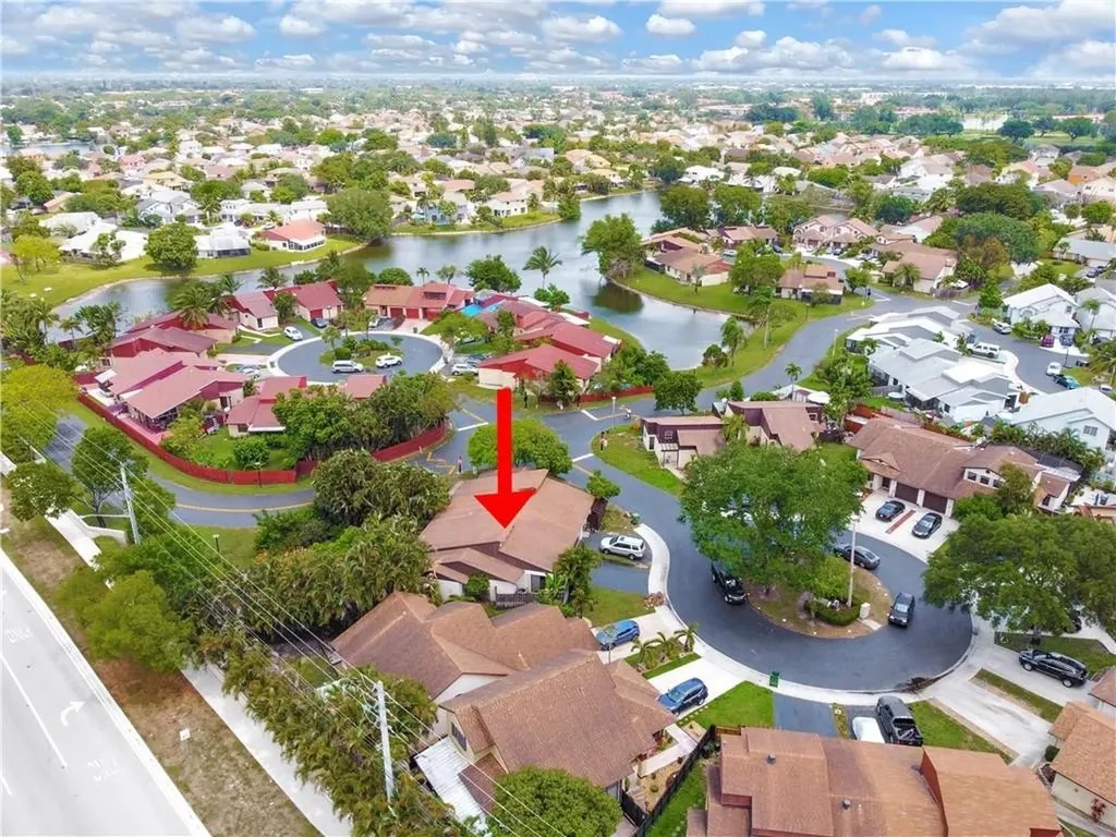 10048 SW 16th Street Pembroke Pines FL 33025