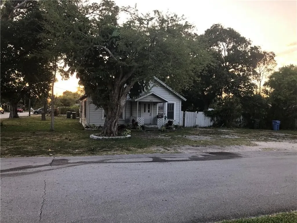 3411 NE 8th Avenue Oakland Park FL 33334