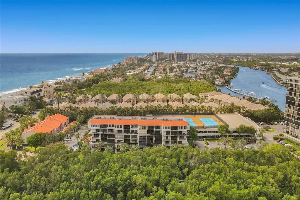 3908 S Ocean Boulevard Highland Beach FL 33487
