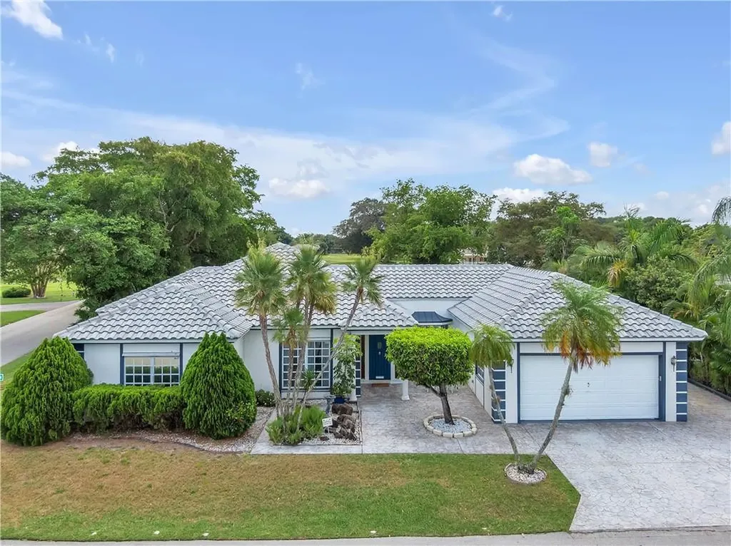 5600 S Travelers Palm Lane Tamarac FL 33319