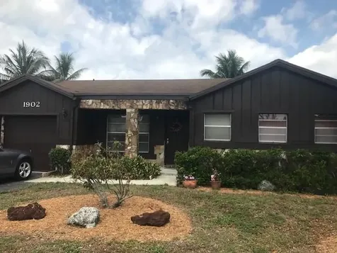 1902 SW 82nd Avenue North Lauderdale FL 33068