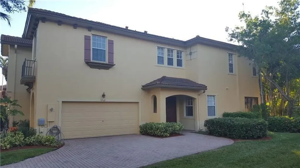 5768 NW 119th Terrace Coral Springs FL 33076