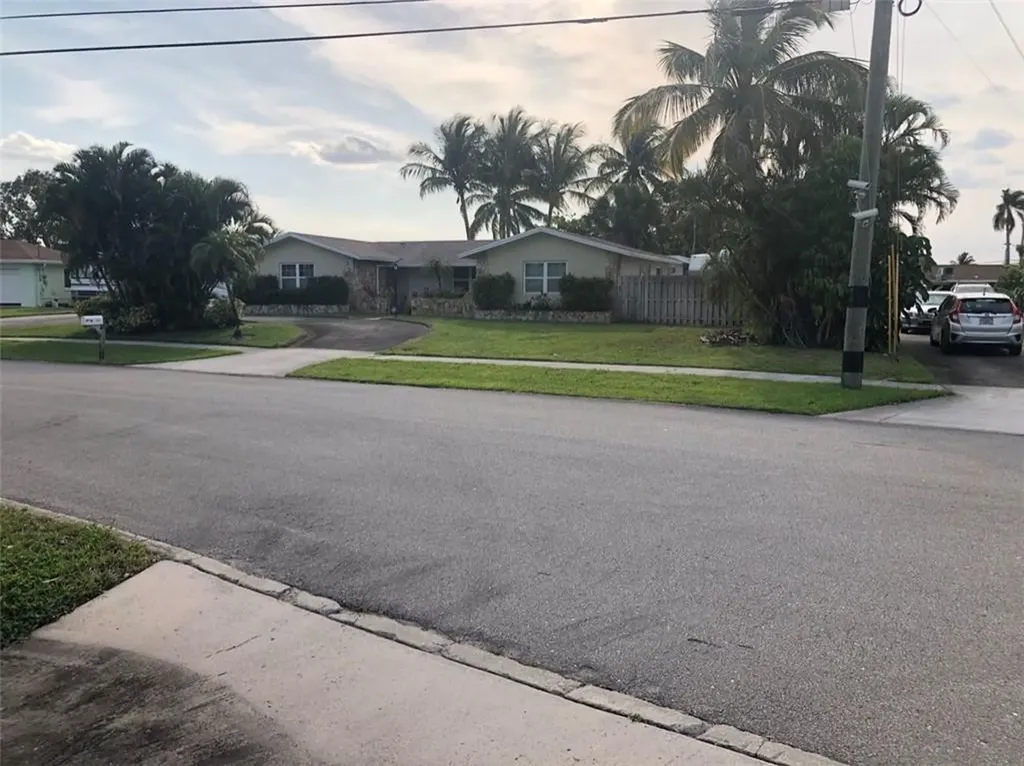1723 W Terrace Drive Lake Worth Beach FL 33460