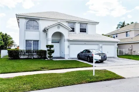564 SW 180th Avenue Pembroke Pines FL 33029