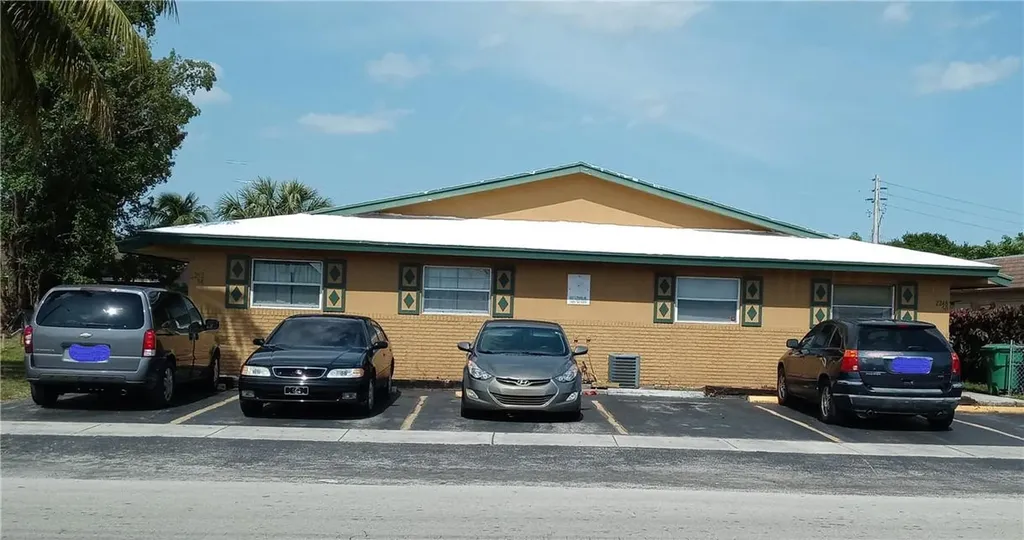 2248 NW 57th Avenue Lauderhill FL 33313