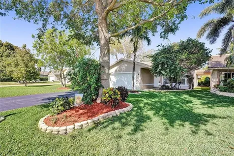 1653 NW 97th Terrace Coral Springs FL 33071