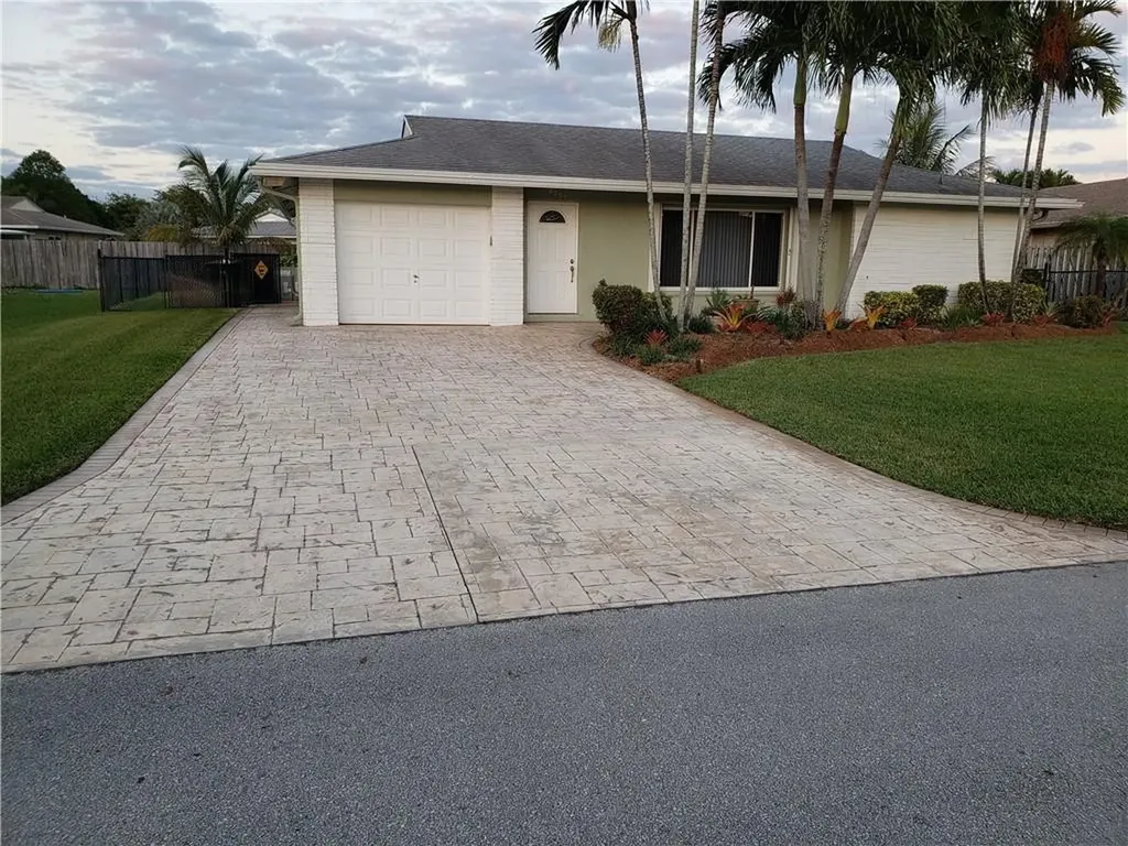 9207 NW 67th Street Tamarac FL 33321