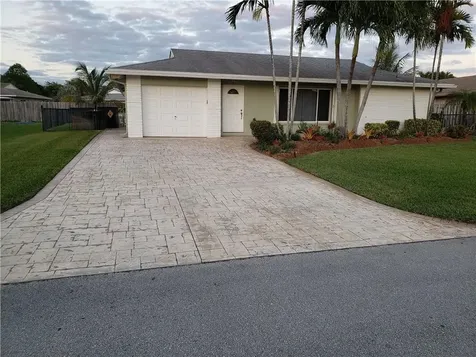 9207 NW 67th Street Tamarac FL 33321