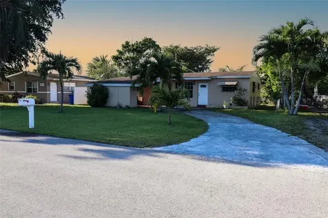 6319 SW 2nd Street Margate FL 33068
