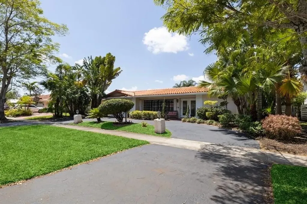 3600 N Park Road Hollywood FL 33021