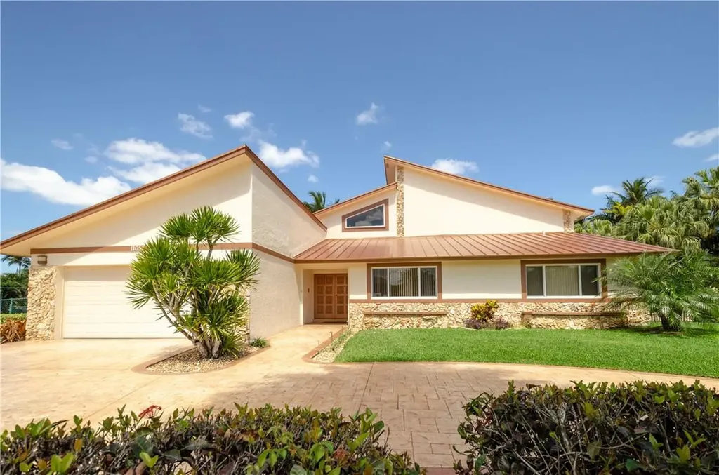 11655 SW 21st Place Davie FL 33325