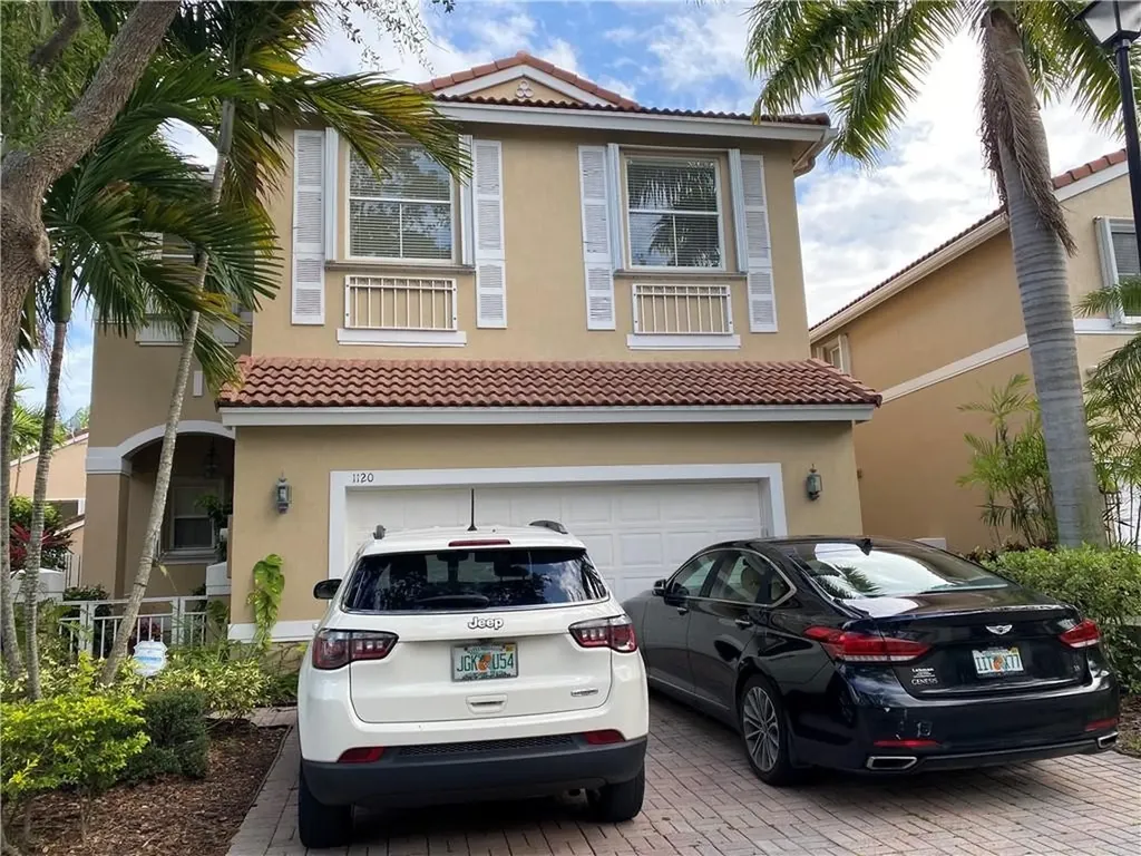 1120 Linden Street Hollywood FL 33019