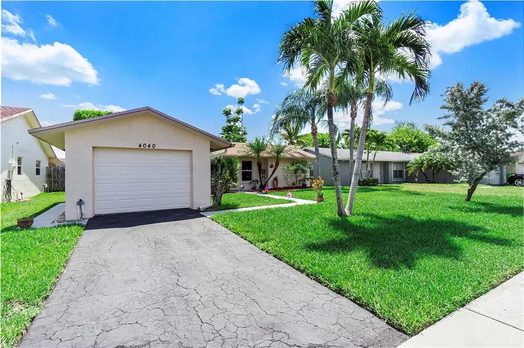 4040 NW 93rd Way Sunrise FL 33351