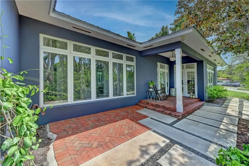 7240 SW 60th Street Miami FL 33143