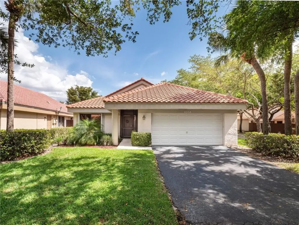 9351 NW 18th Manor Plantation FL 33322