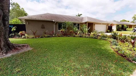 5220 SW 9th Court Plantation FL 33317