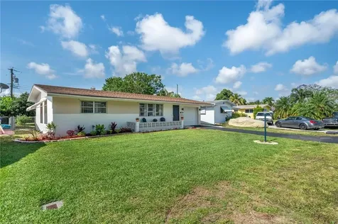 8560 NW 15th Street Pembroke Pines FL 33024